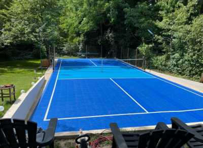 Blaues Pickleballfeld